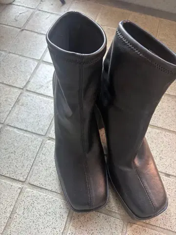 ZARA 블랙 숏부츠 40