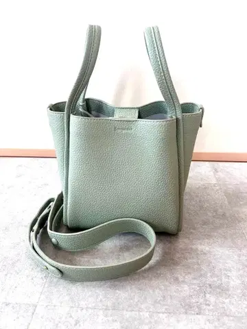 Songmont 버킷 토트백 페일 그린