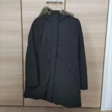 에니시스 다운 코트