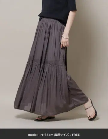 완판템 NANO universe 개더 절개 플레어 스커트 차콜