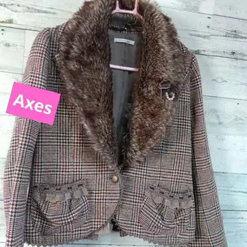 Axes 퍼 달린 자켓