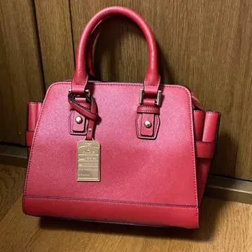 & 슈에뜨 백 빨간색