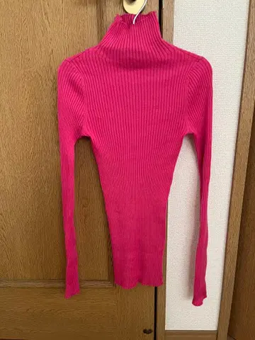 TEN x RON HERMAN 핑크 터틀넥 니트