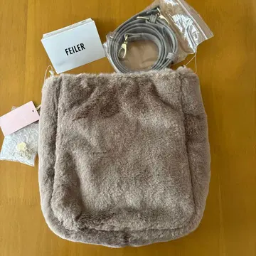 페이 라 숄더백 러브러리 인조 모피