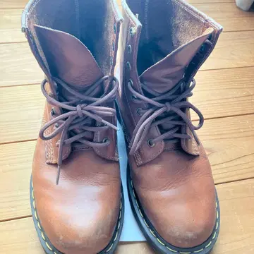 브라운 가죽 워크 부츠