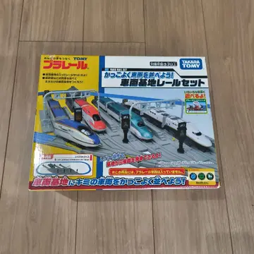타카라토미 프라레일 차량기지 레일 세트
