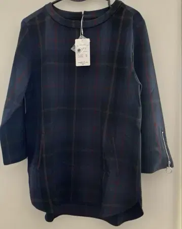 네이비 계열 체크 긴팔 튜닉