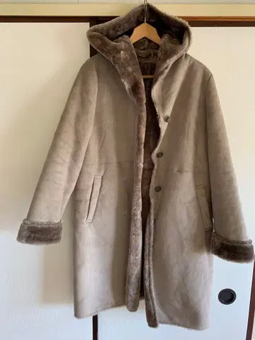 UNITED ARROWS 그레이 무스탕 코트 40