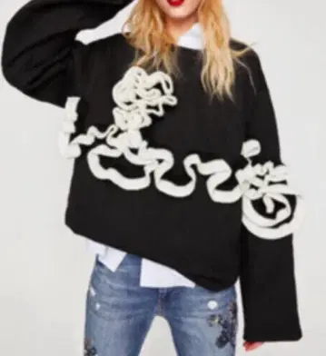 ZARA 완판템 프릴 니트 블랙