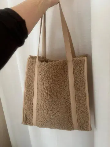 보아 소재 베이지 토트백