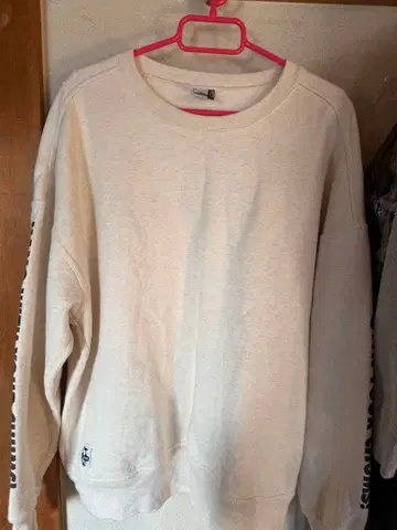 CHUMS 크림색 트레이닝복