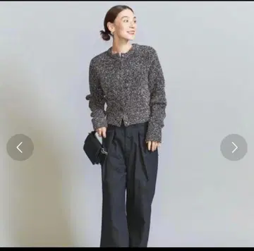 그레이 계열 가디건