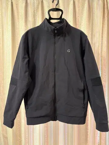 테일러메이드 빅 로고 남성 의류 M 사이즈