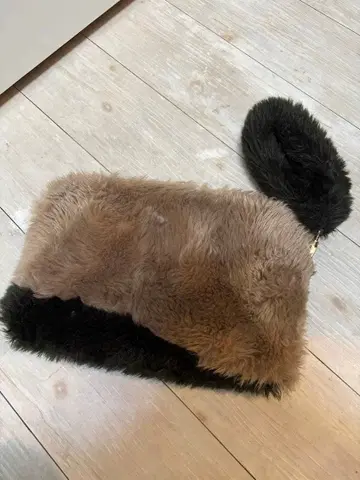 퍼 포함 클러치백