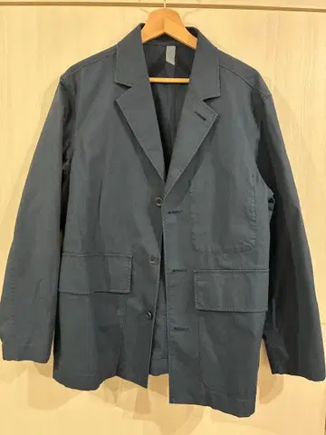 [ 완판템 ] UNIQLO JWANDERSON 자켓 네이비 M 사이즈