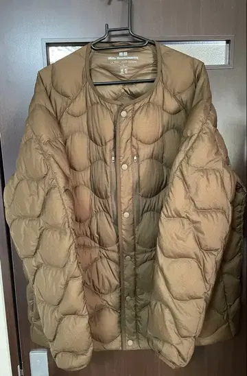 새상품급 UNIQLO 화이트 마운티니어링 다운 XL