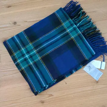 [ 새상품 택 포함 ] Bronte 울 스톨 체크 영국제