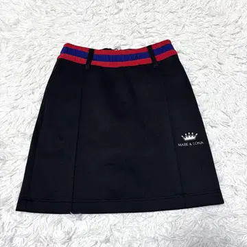 마크앤로나 골프 스커트 맨투맨 블랙 사다리꼴 숏