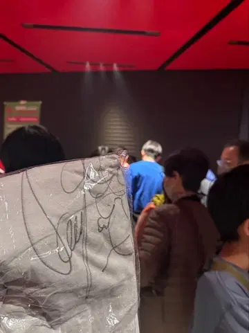 vaundy 친필 사인 T셔츠