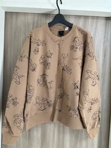 H&M 톰과 제리 맨투맨 브라운 L 사이즈