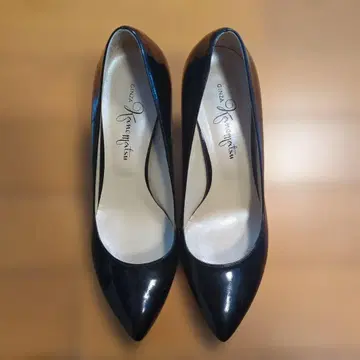 [ 새상품급 ] 긴자 카네마츠 에나멜 펌프스 그라데이션 힐