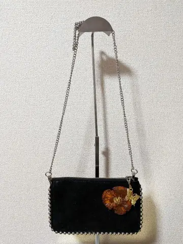 핸드메이드 숄더백 블랙 ZARA 리메이크 꽃 모티브 나비 참