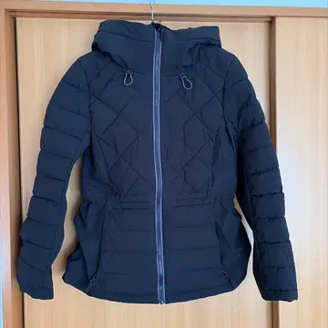 TOMMY HILFIGER 블랙 다운 자켓 M