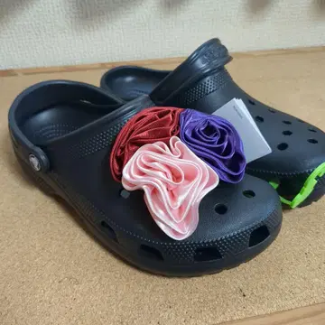 크록스 클래식 로제트 클로그 블랙 39-40