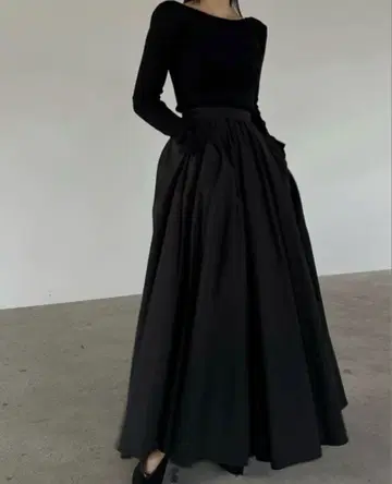 CLANE 클라네 볼륨 플레어 맥시 스커트