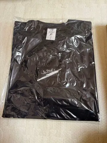 SixTONES 관성의 법칙 티셔츠