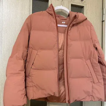 UNIQLO 핑크 다운 자켓 S 사이즈