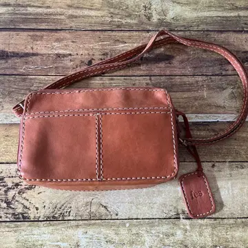 브라운 가죽 숄더백