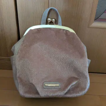 베이지 스웨이드풍 럭색 백팩