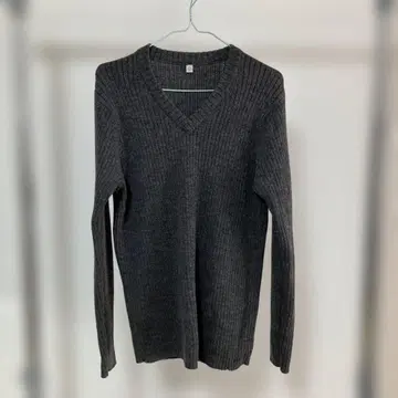 유니클로 울 V넥 스웨터 다크 그레이