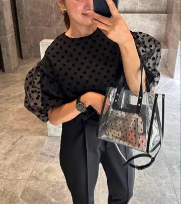 amomma 아모마 도트 퍼프 슬리브 블라우스 상의