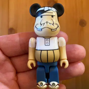 베어브릭 아카츠카 후지오 바카본의 아빠 100%