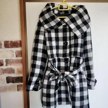 체크 무늬 하프 코트