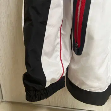 DIADORA 점퍼 화이트 블랙 레드