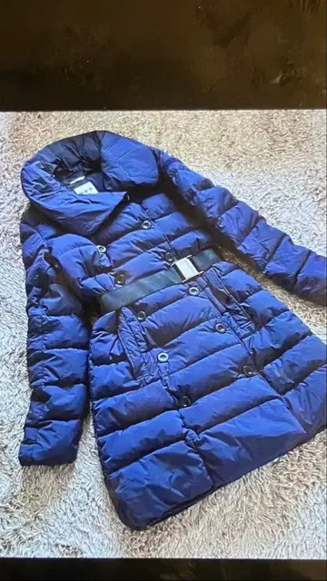 타트라스 네이비 다운 자켓 벨트 포함