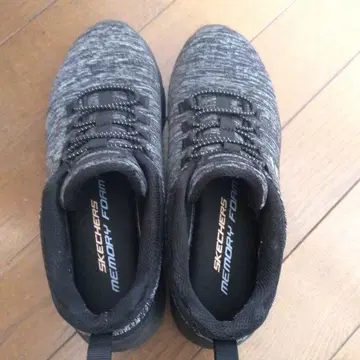 SKECHERS 메모리폼 스니커즈 블랙/그레이