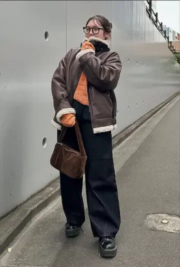 페이크 무스탕 보아 블루종 브라운 보아 카라 부착 자켓 M 사이즈