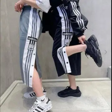 S 사이즈 아디다스 스커트