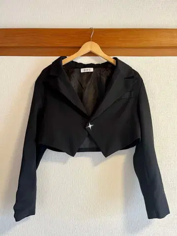 [새상품급] 블랙 크롭 자켓