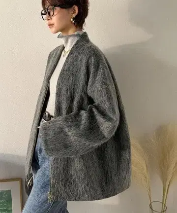 택 포함 새상품 Classical Evon 샤기 노카라 코트