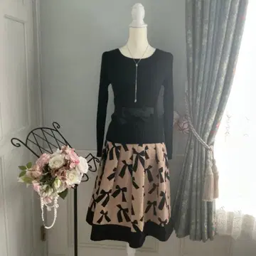 45 엠즈 그레이시 셋업 38/40 스커트에 늘어짐 있음