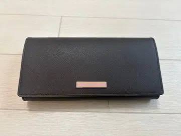 아그네스 b. 장지갑