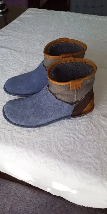 스웨이드 숏부츠 파란색과 브라운