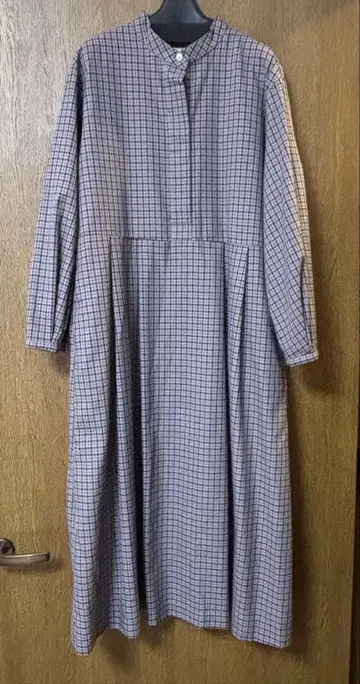 어반 리서치 도어스 체크 무늬 벌룬 슬리브 원피스