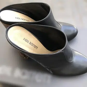 닐 바렛 블랙 오픈토 부츠