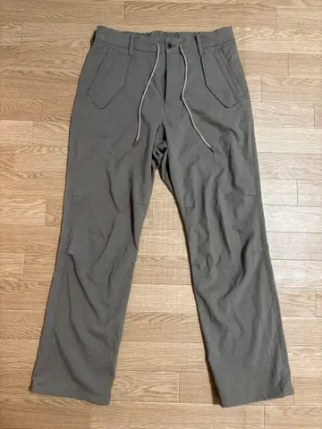 BEAMS LIGHTS 스트레이트 레그 팬츠